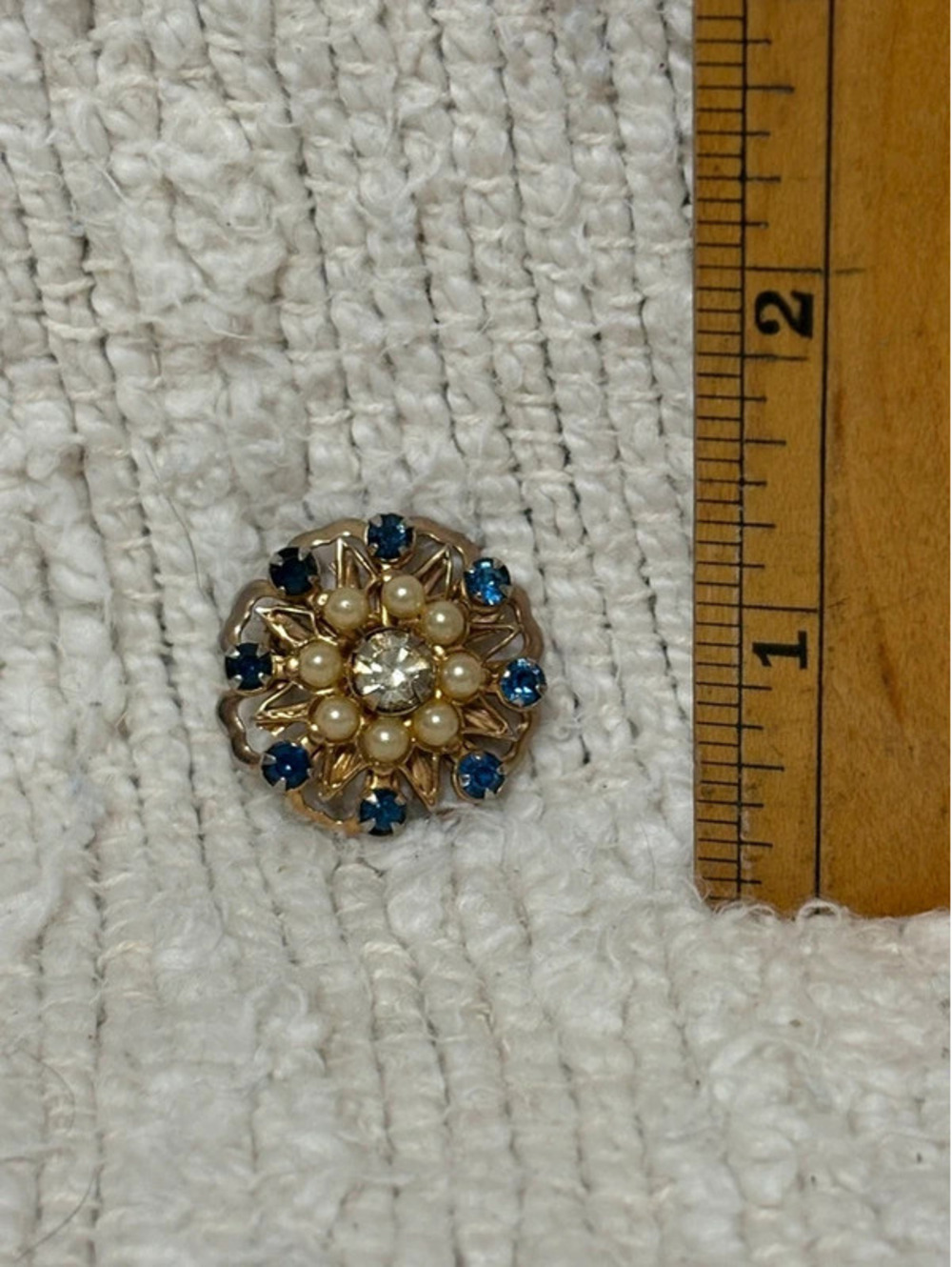 Vintage rhinestone brooch